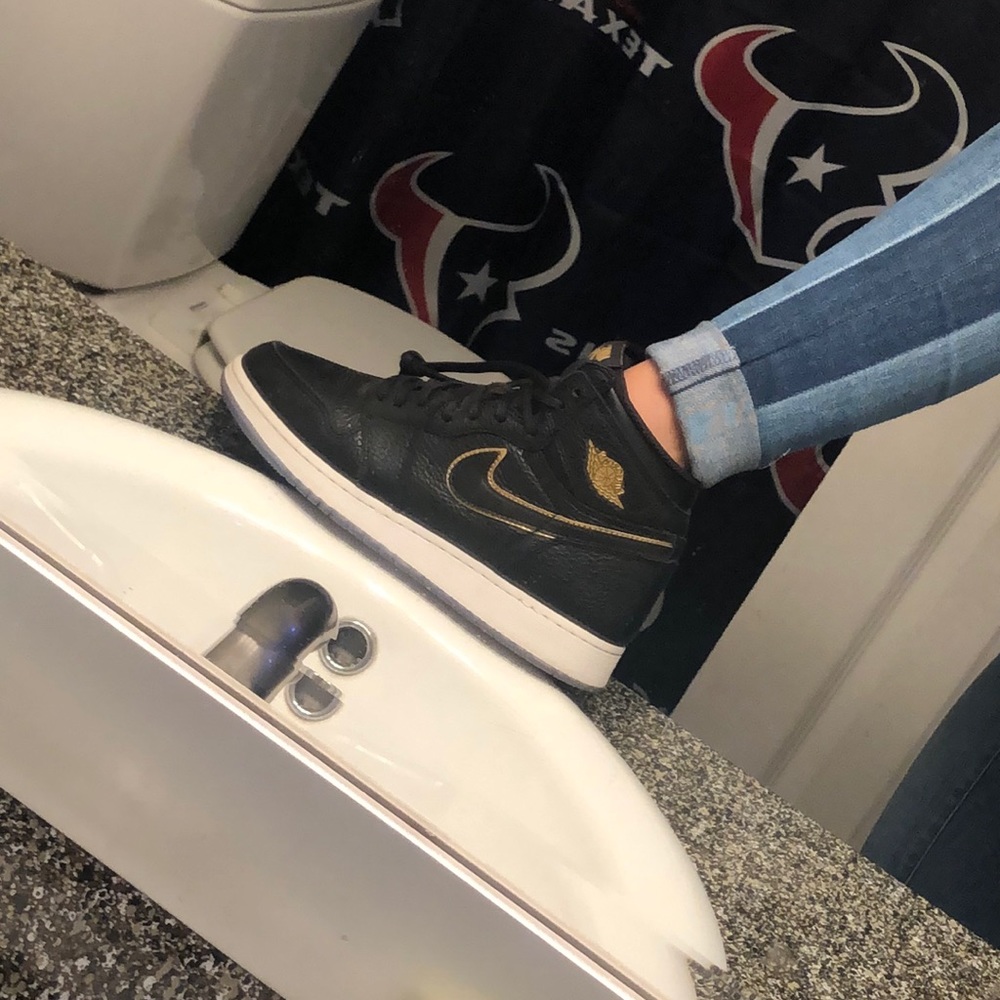 Jordan 1s city of flight